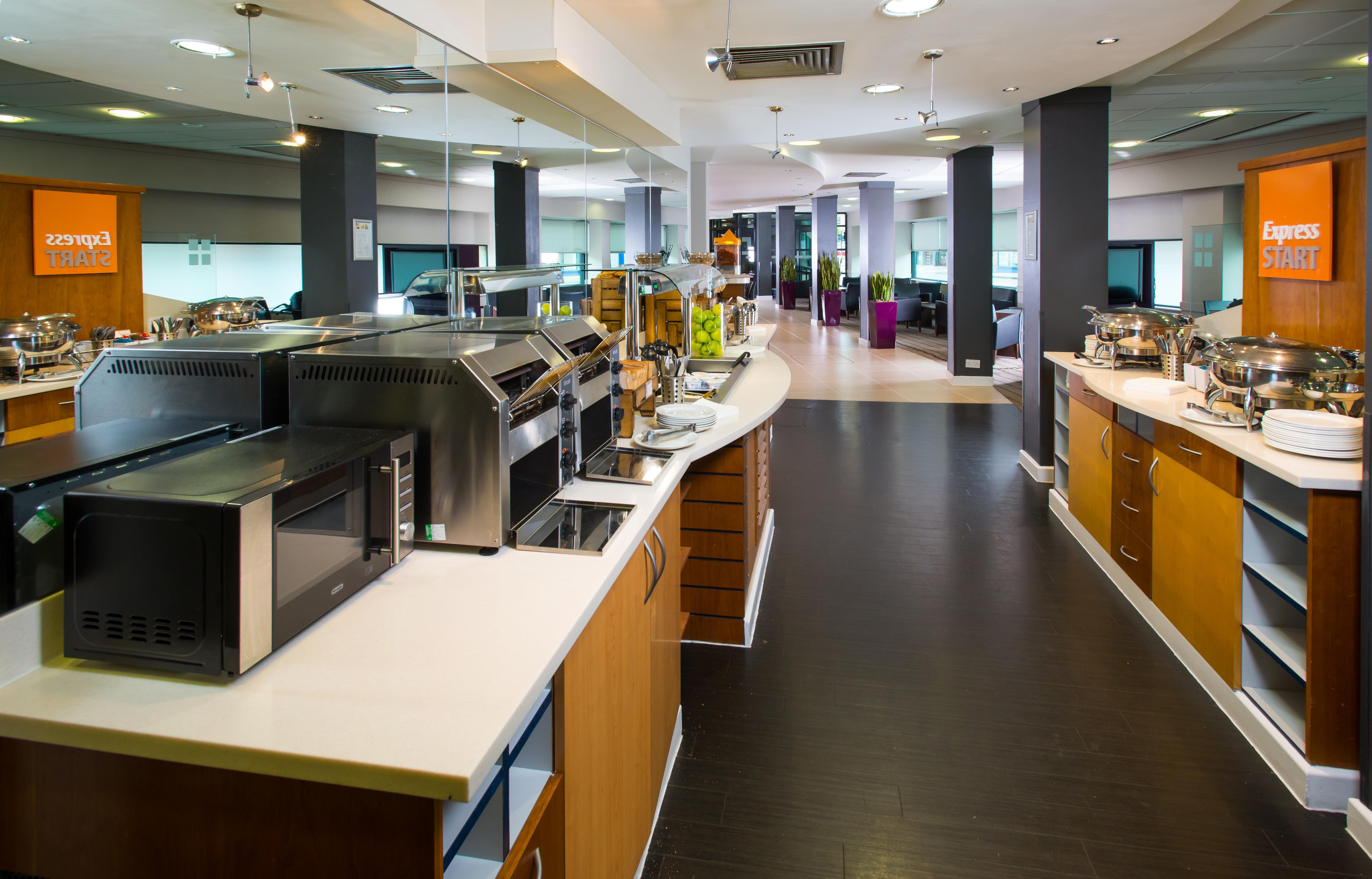 Express - - Ctr Riverside By Ihg Глазго