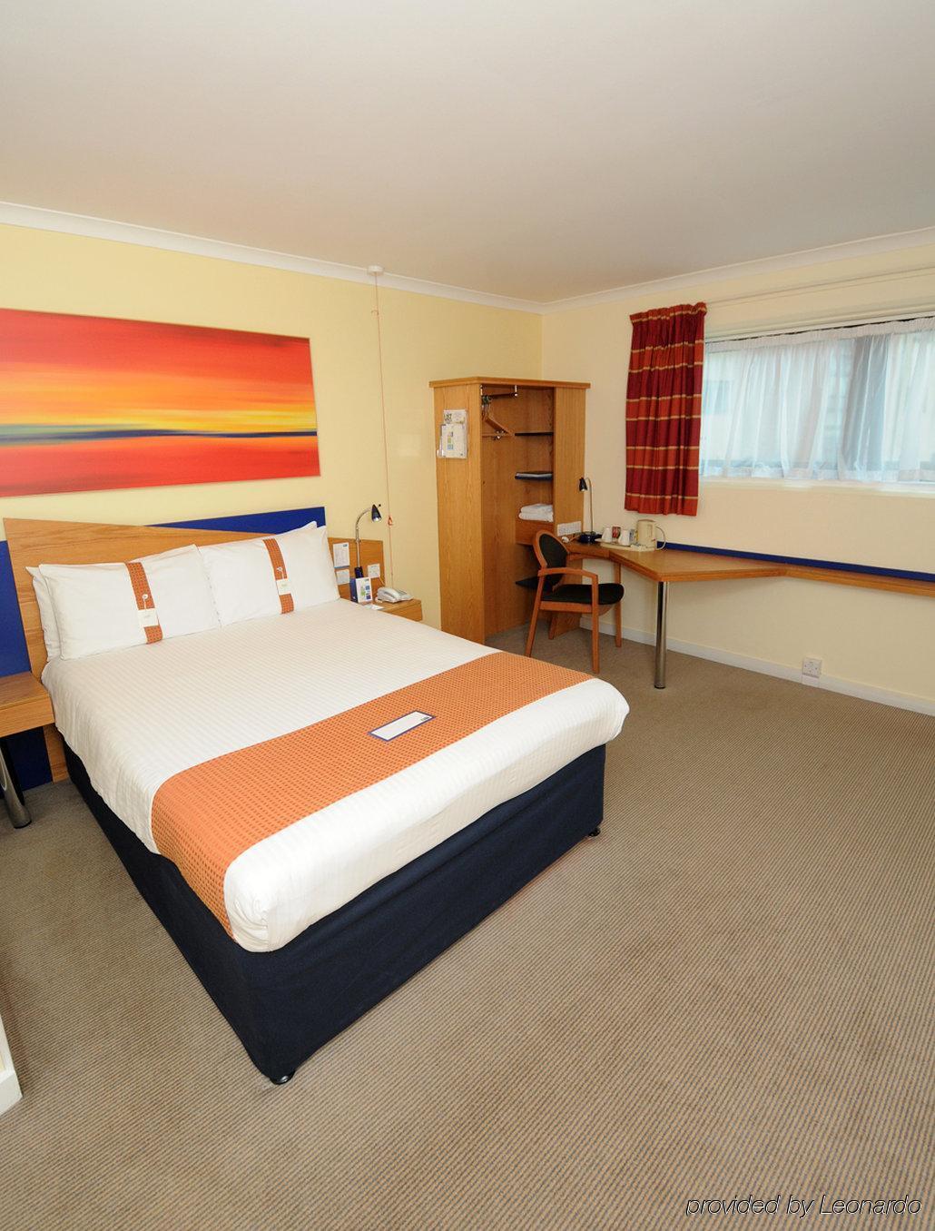 Express - - Ctr Riverside By Ihg Отель Глазго