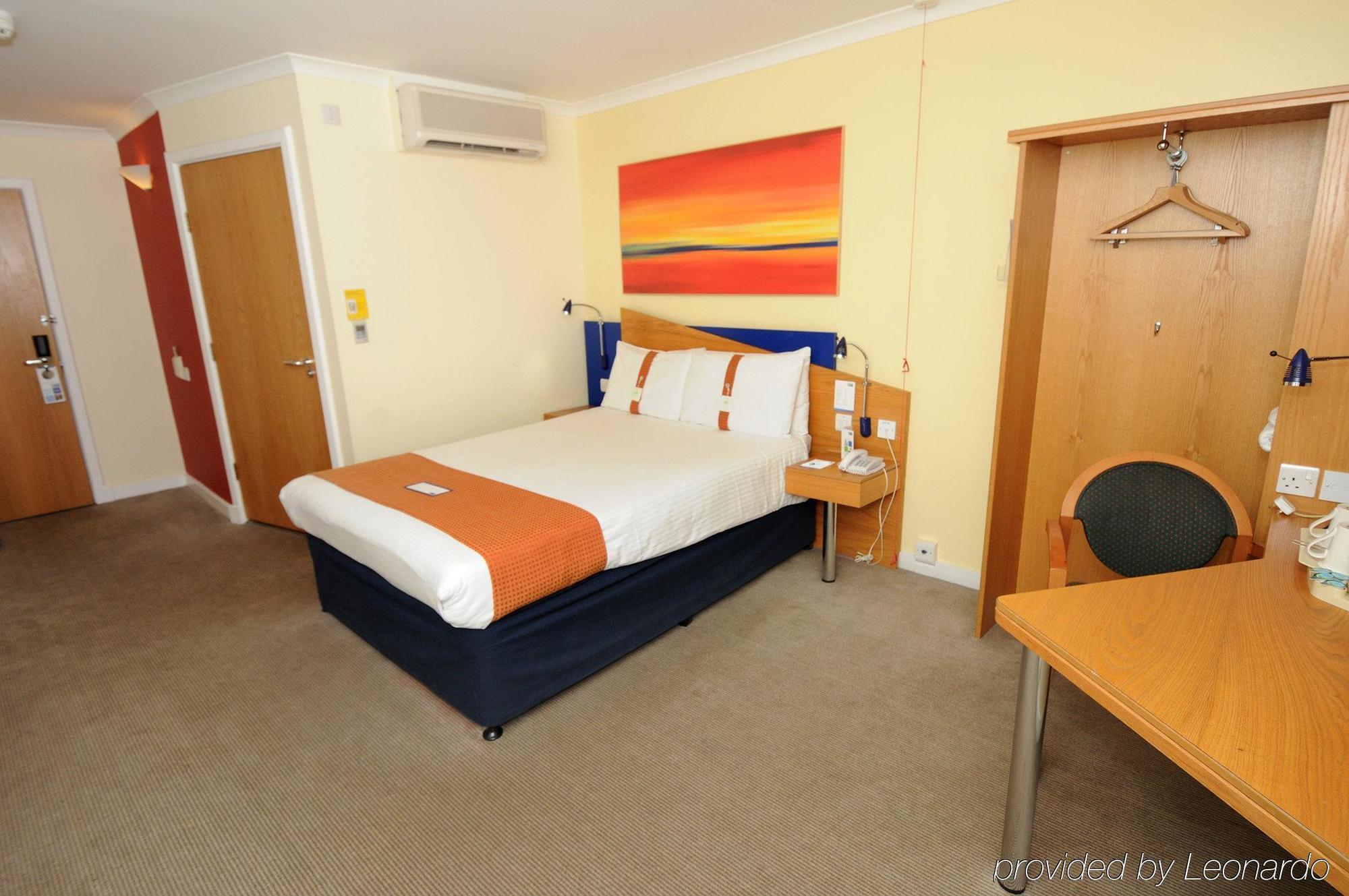 Express - - Ctr Riverside By Ihg 3* Глазго